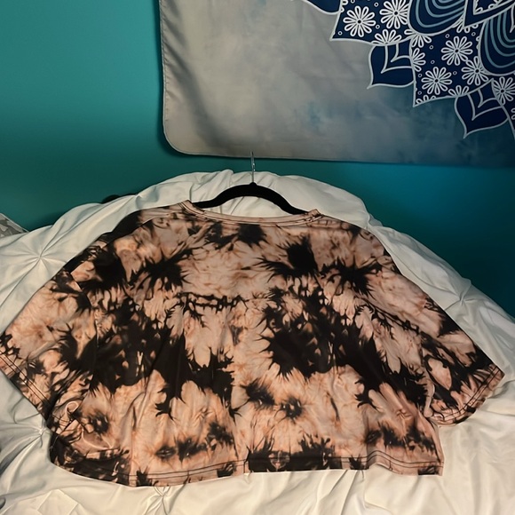 SHEIN Los Angeles CA Cropped-Baggy T-Shirt - Picture 4 of 5